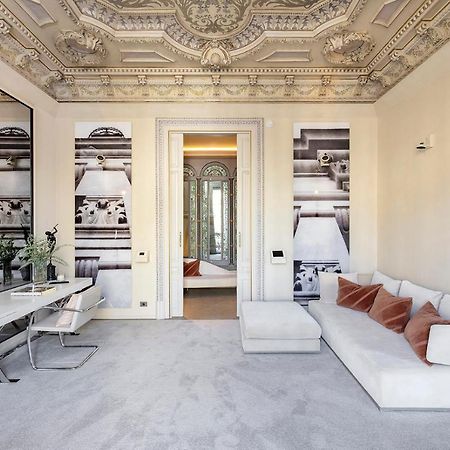 El Palauet Royal Suites Barcellona Esterno foto