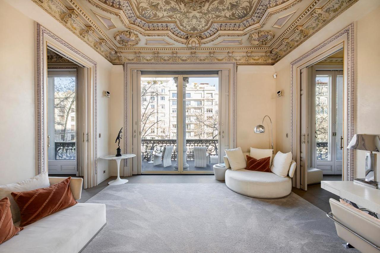 El Palauet Royal Suites Barcellona Esterno foto
