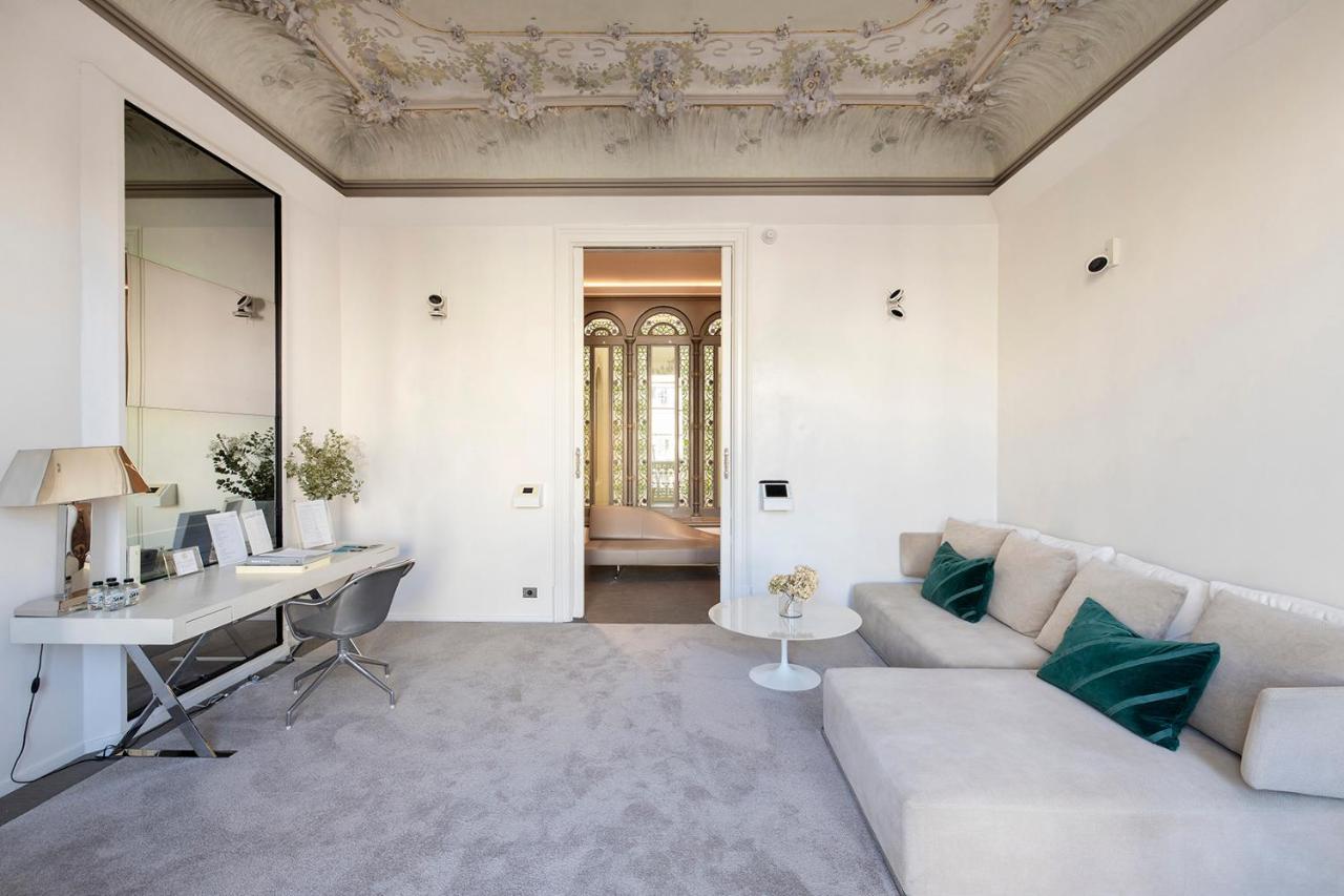 El Palauet Royal Suites Barcellona Esterno foto